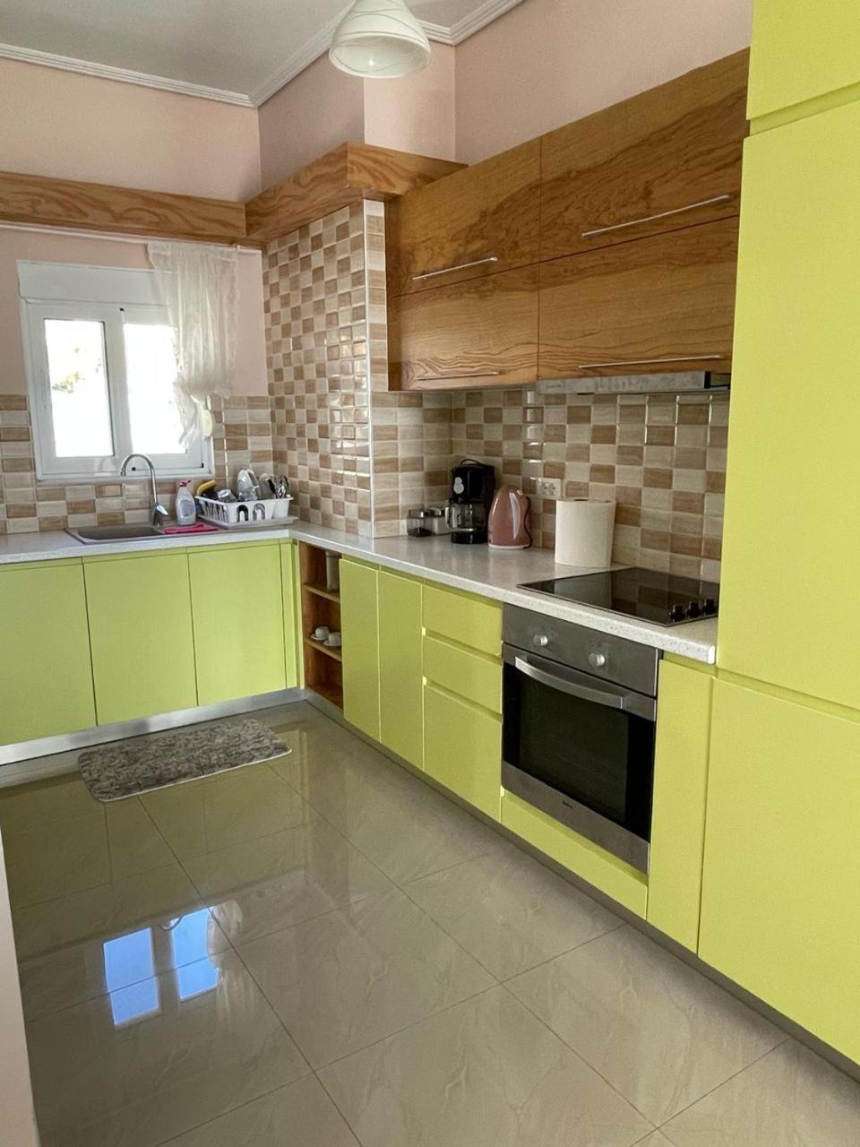 Anna Apartments Sarande Bagian luar foto