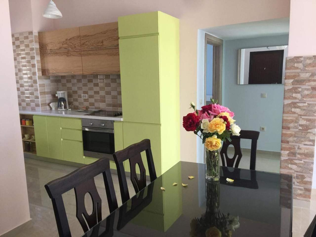 Anna Apartments Sarande Bagian luar foto