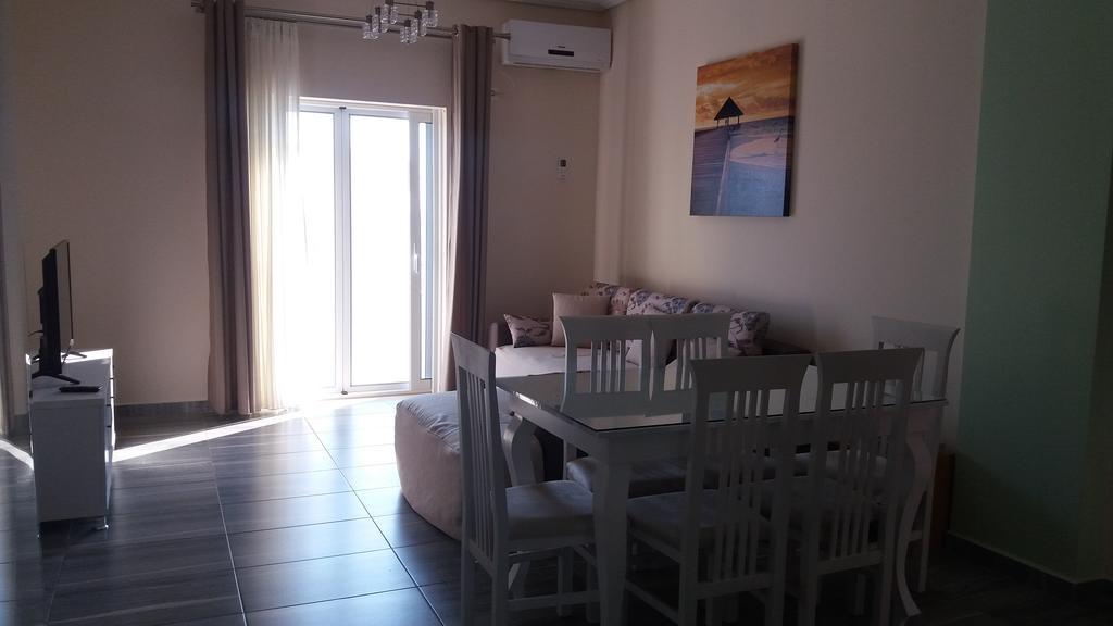 Anna Apartments Sarande Bagian luar foto