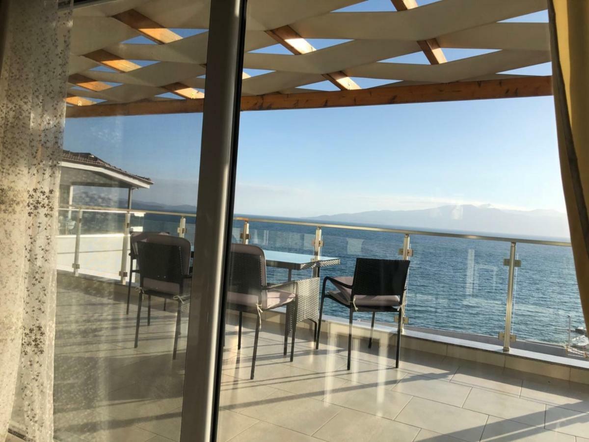 Anna Apartments Sarande Bagian luar foto